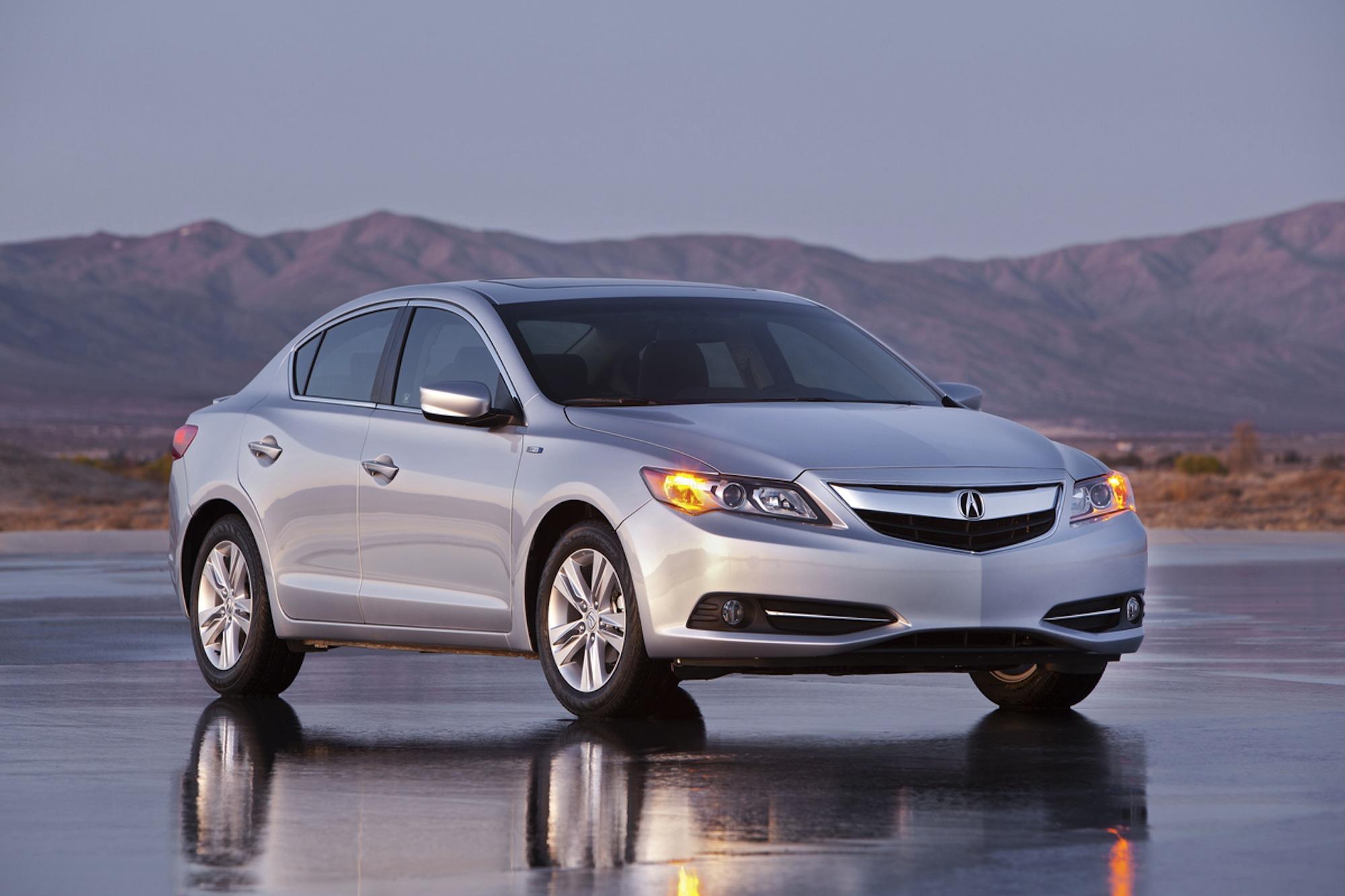 Acura ILX Hybrid specs, 060, quarter mile, lap times