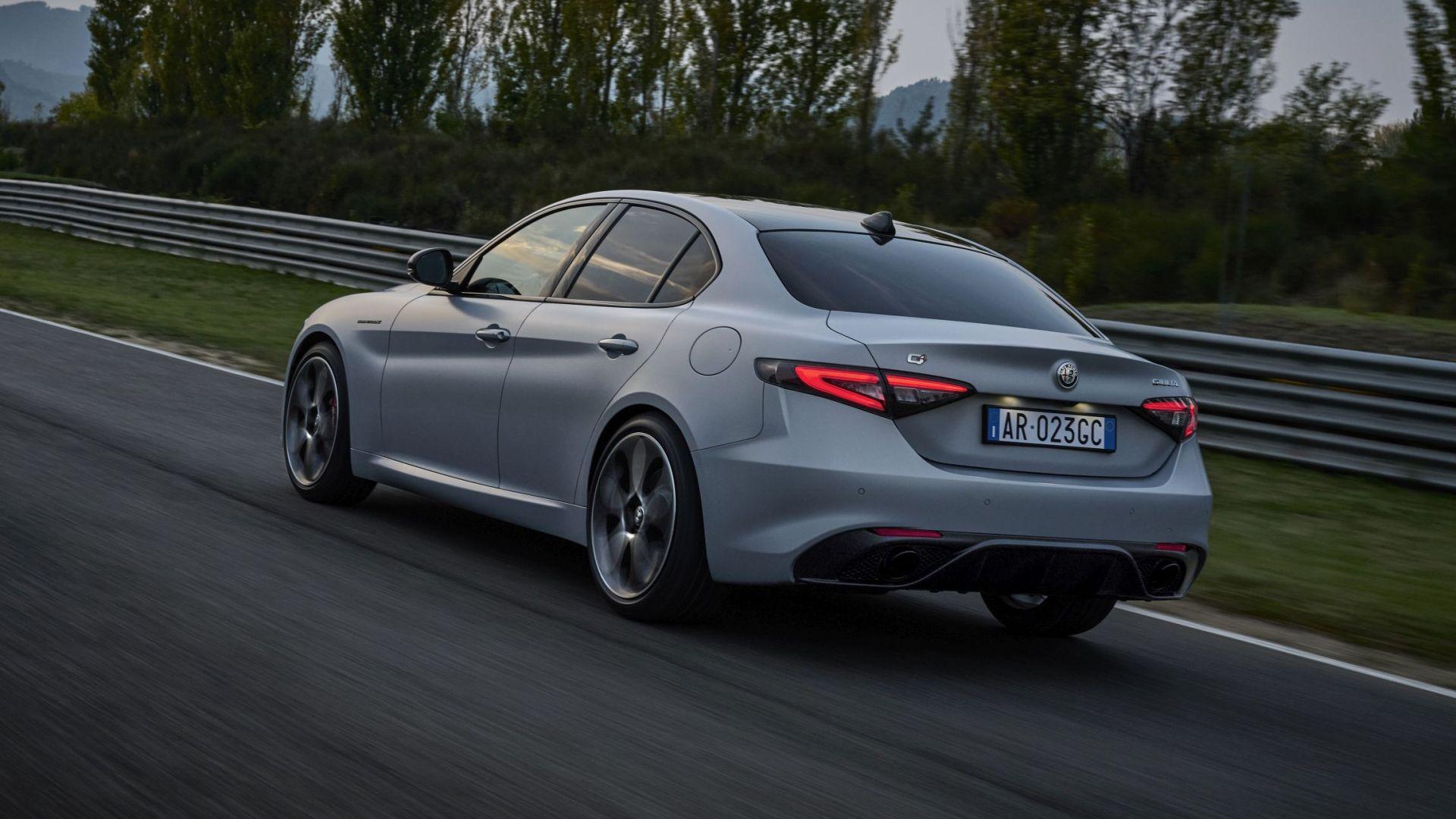 Photo of Alfa Romeo Giulia 2.0T Q2 Veloce
