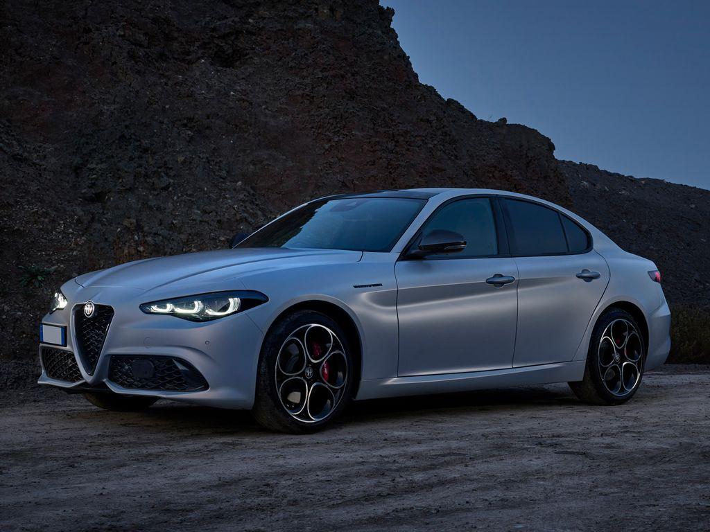 Photo of Alfa Romeo Giulia 2.0T Q2 Veloce