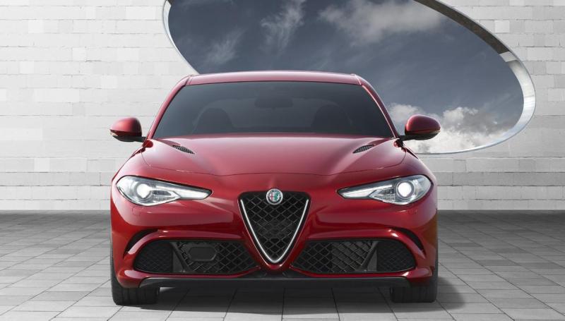 Cover for Alfa Romeo "shuts down" BMW M3 with Giulia QV