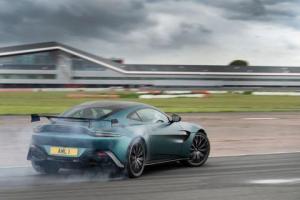 Photo of Aston Martin Vantage F1 Edition