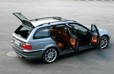 Image of BMW 330i Touring 