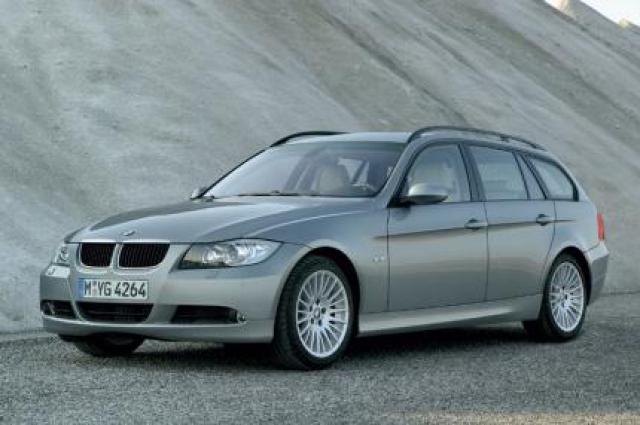 BMW 330i XDrive Touring laptimes, specs, performance data - FastestLaps.com