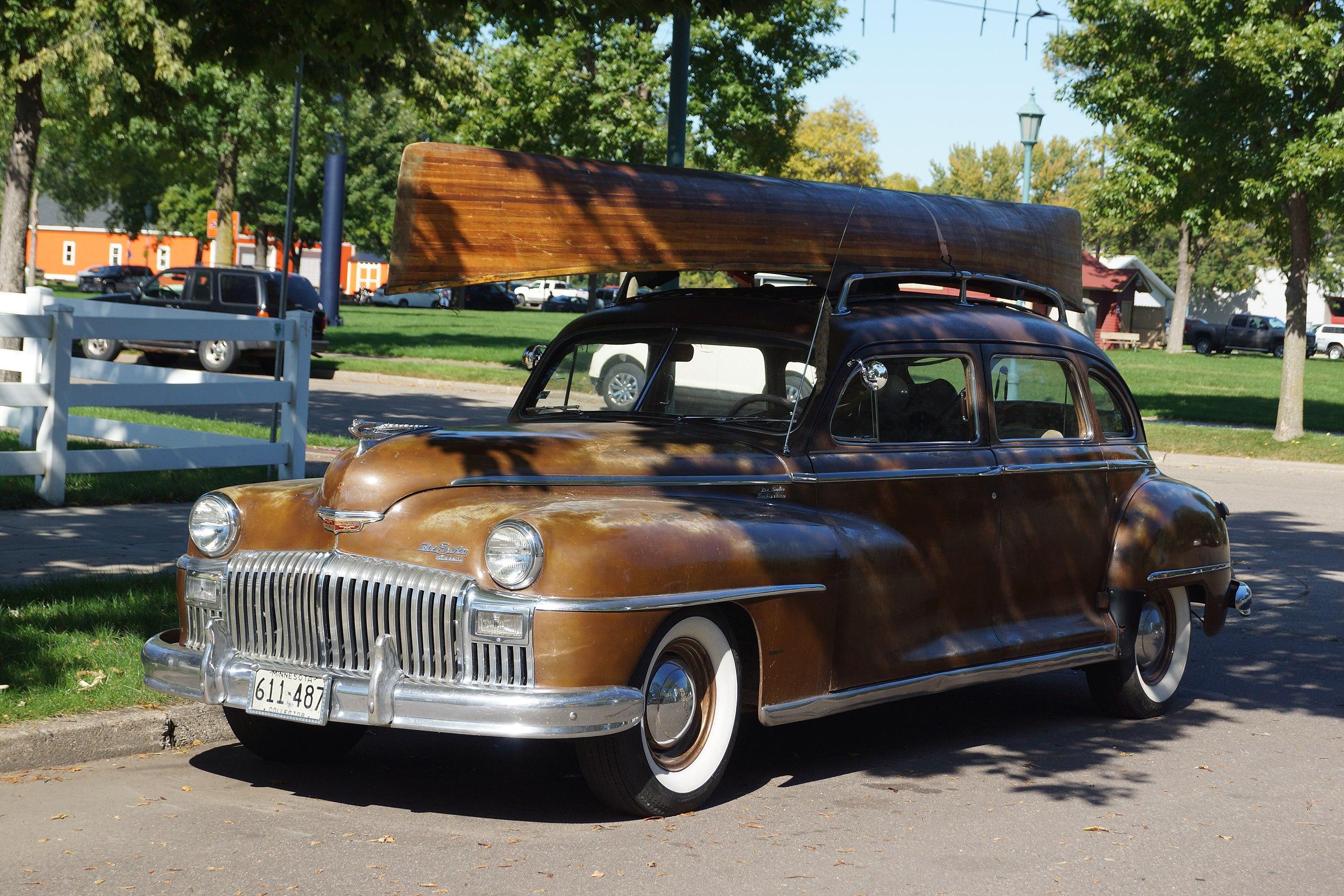 DeSoto Suburban specs, performance data - FastestLaps.com