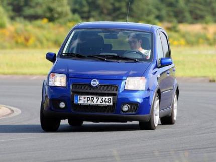 This Ridiculous Fiat Panda Can Do 0-60 MPH in 2.9 Seconds