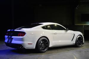 Photo of Ford Shelby Mustang GT350