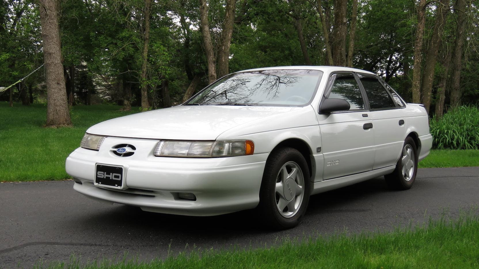 Ford Taurus SHO (Automatic) specs, 0-60, quarter mile - FastestLaps.com