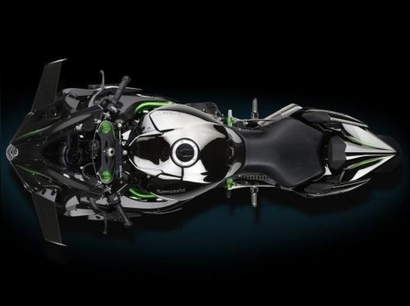 Cover for Kawasaki Ninja H2 - breaking 300 on two weels