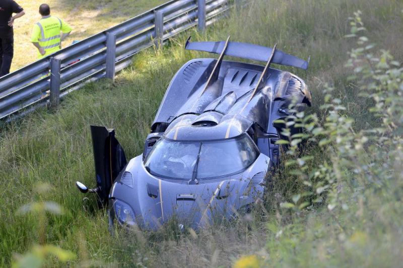 Cover for Koenigsegg One:1 smashed at the Nürburgring - no lap record any time soon