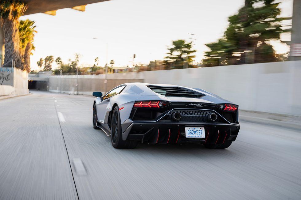 Lamborghini Aventador LP780-4 Ultimae specs, 0-60, quarter mile ...