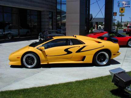 Picture of Lamborghini Diablo SV