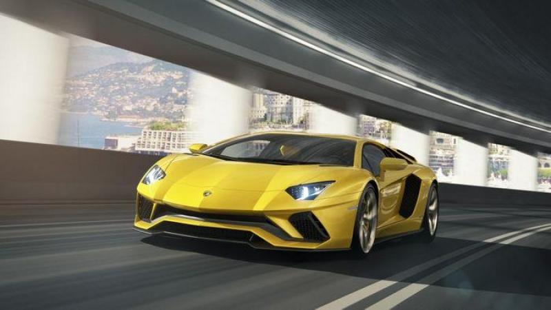 Cover for Lamborghini "facelifts" Aventador - and it's about time