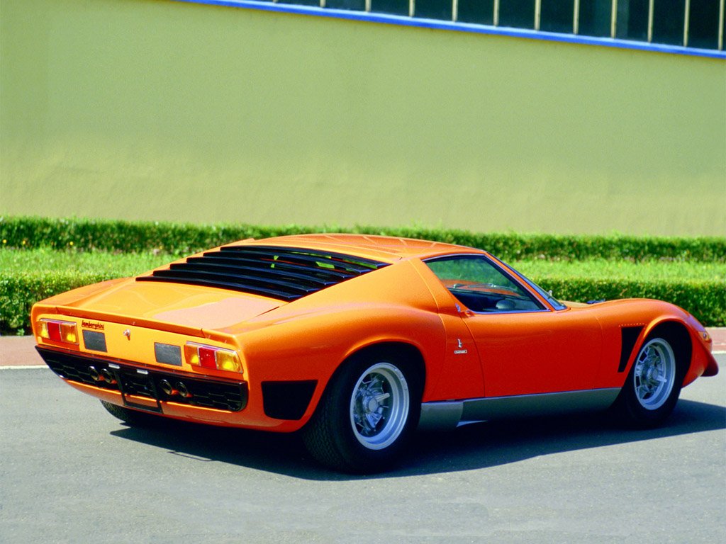 Photo of Lamborghini Miura SVJ