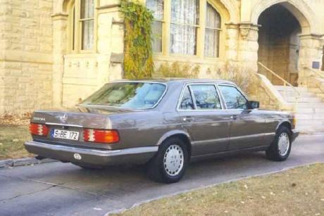 Photo of Mercedes-Benz 560 SEL W126
