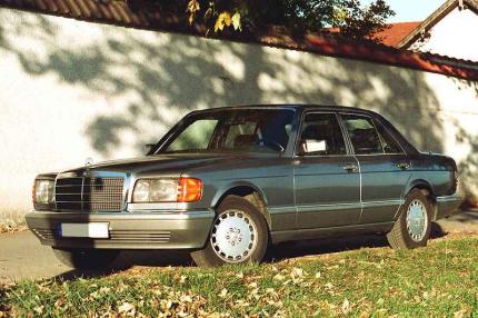 Picture of Mercedes-Benz 560 SEL (W126)