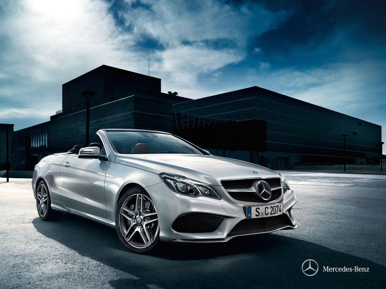 Picture of Mercedes-Benz E400 Cabriolet
