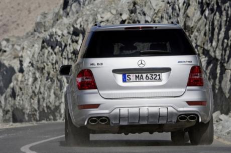 Picture of Mercedes-Benz ML 63 AMG