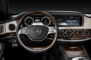 Photo of Mercedes-Benz S 500 W222