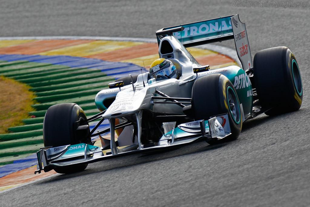 Mercedes-Benz W02 specs, performance data - FastestLaps.com