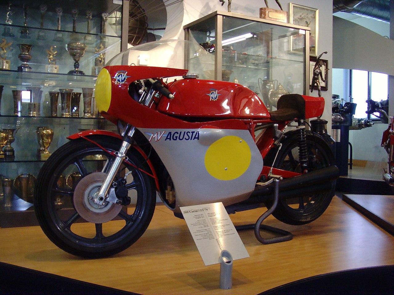 MV Agusta 500 4C 1974 specs, performance data - FastestLaps.com