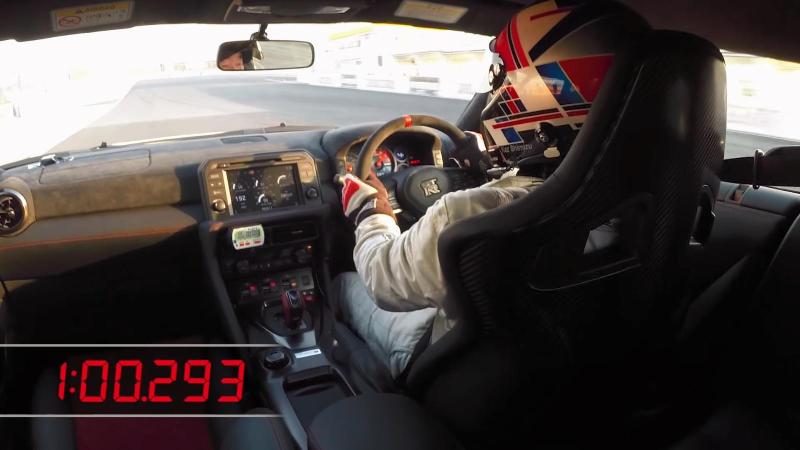 Cover for Nissan GT-R Nismo brings new Tsukuba lap record for "cars with doors"