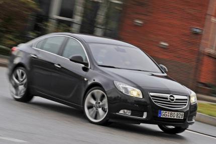 Opel Insignia 2.0 Turbo Mk I specs, performance data 