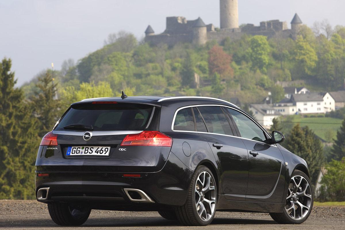 Photo of Opel Insignia OPC Sports Tourer Mk I