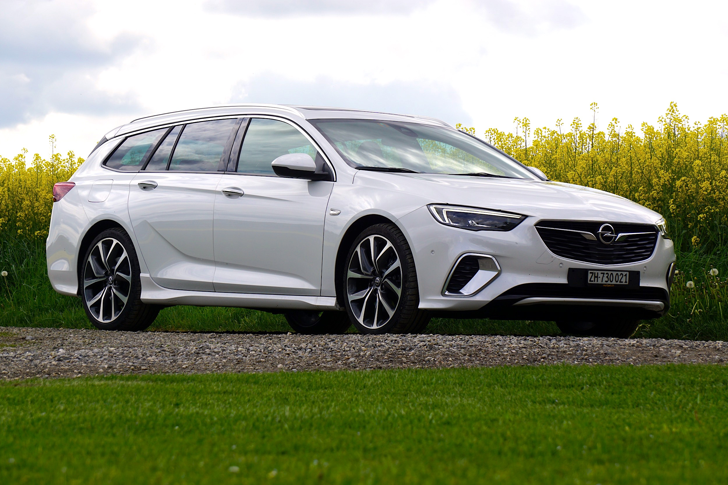 Opel Insignia Sports Tourer 2 0 Diesel Gsi Mk Ii Specs Lap Times Performance Data Fastestlaps Com