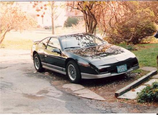 Image of Pontiac Fiero GT