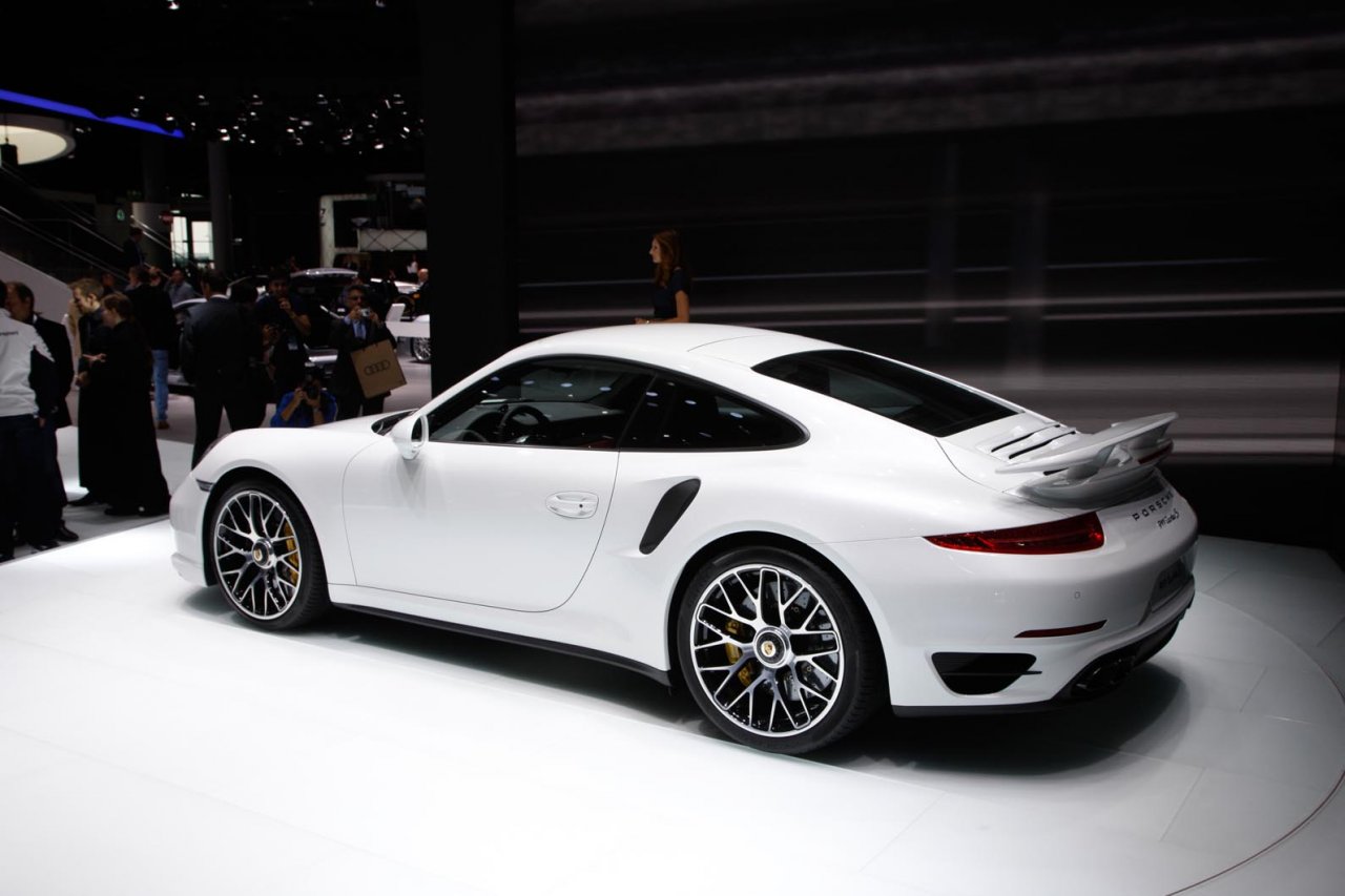 Porsche 911 Turbo S 991 Specs 0 60 Quarter Mile Lap Times Fastestlaps Com