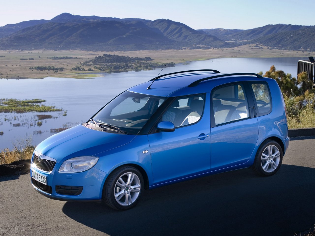 2008 (58) Skoda Roomster '2' 1.9 TDi 5Dr in Ocean Blue. 82k Miles. 12  Services Inc Cambelt. £2990 