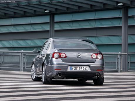 VW Passat R36 specs, 0-60, quarter mile, lap times 